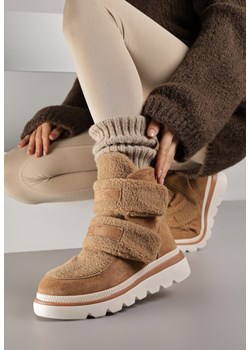 Brązowe Botki Typu Śniegowce na Platformie z Dwoma Ozdobnymi Rzepami Edarlia - id: B2128-68-CAMEL - marki Renee - 186491752 Brązowe Botki Typu Śniegowce na Platformie z Dwoma Ozdobnymi Rzepami Edarlia ze sklepu renee.pl w kategorii Śniegowce damskie - zdjęcie 186491752