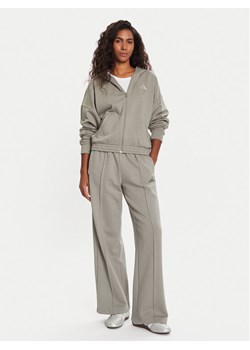 adidas Dres Energize JX0535 Zielony Regular Fit ze sklepu MODIVO w kategorii Dresy damskie - zdjęcie 186498790