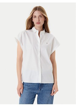 Tommy Hilfiger Koszula WW0WW45897 Biały Relaxed Fit ze sklepu MODIVO w kategorii Koszule damskie - zdjęcie 186498804