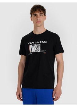 Męski t-shirt z nadrukiem 4F 4FWAW25TTSHM3130 - czarny ze sklepu Sportstylestory.com w kategorii T-shirty męskie - zdjęcie 186503071