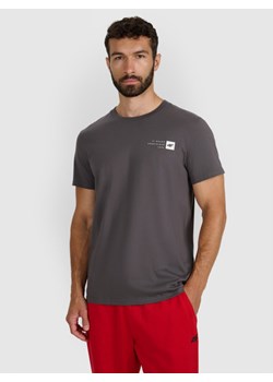 Męski t-shirt z nadrukiem 4F 4FWAW25TTSHM3131 - szary ze sklepu Sportstylestory.com w kategorii T-shirty męskie - zdjęcie 186503092