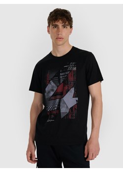 Męski t-shirt z nadrukiem 4F 4FWAW25TTSHM3135 - czarny ze sklepu Sportstylestory.com w kategorii T-shirty męskie - zdjęcie 186503140