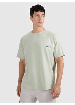 Męski t-shirt oversize 4F 4FWAW25TTSHM2373 - zielony ze sklepu Sportstylestory.com w kategorii T-shirty męskie - zdjęcie 186512413
