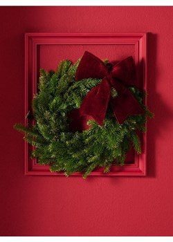 Sinsay - Dekoracja świąteczna w kształcie kokardy z welurowym wykończeniem - bordowy - id: 017GG-83X - marki Sinsay - 186519144 Sinsay - Dekoracja świąteczna w kształcie kokardy z welurowym wykończeniem - bordowy ze sklepu Sinsay w kategorii Dekoracje bożonarodzeniowe - zdjęcie 186519144