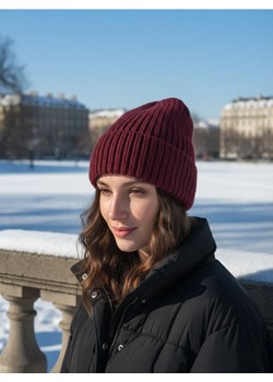 Sinsay - Prążkowana czapka beanie - bordowy ze sklepu Sinsay w kategorii Czapki zimowe damskie - zdjęcie 186519233