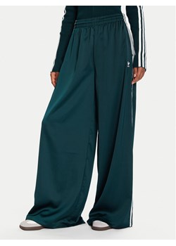 adidas Bluza adicolor 3-Stripes JY2599 Zielony Slim Fit ze sklepu MODIVO w kategorii Bluzy damskie - zdjęcie 186521501