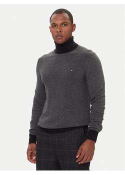 Tommy Hilfiger Golf MW0MW40446 Szary Regular Fit ze sklepu MODIVO w kategorii Swetry męskie - zdjęcie 186521790