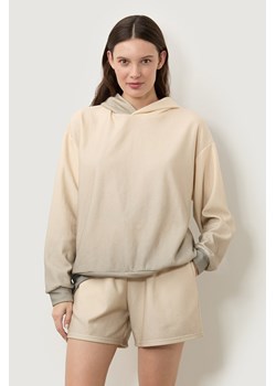 BLUZA DAMSKA Z KAPTUREM OMBRE BEIGE ze sklepu Jemiol w kategorii Bluzy damskie - zdjęcie 186537954
