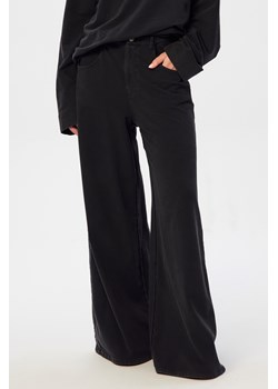 SPODNIE DAMSKIE WASHED BLACK ze sklepu Jemiol w kategorii Spodnie damskie - zdjęcie 186539074