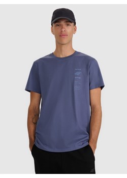 Męski t-shirt z nadrukiem 4F 4FWAW25TTSHM2402 - granatowy ze sklepu Sportstylestory.com w kategorii T-shirty męskie - zdjęcie 186540424