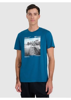Męski t-shirt z nadrukiem 4F 4FWAW25TTSHM3124 - niebieski ze sklepu Sportstylestory.com w kategorii T-shirty męskie - zdjęcie 186540511