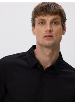 Reserved - Jeansowa koszula regular fit - czarny - id: YQ320-99J - marki Reserved - 186553090 Reserved - Jeansowa koszula regular fit - czarny ze sklepu Reserved w kategorii Koszule męskie - zdjęcie 186553090