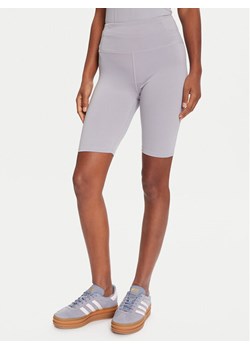 Girlfriend Collective Szorty sportowe Float 4023 Fioletowy Slim Fit ze sklepu MODIVO w kategorii Szorty - zdjęcie 186555732