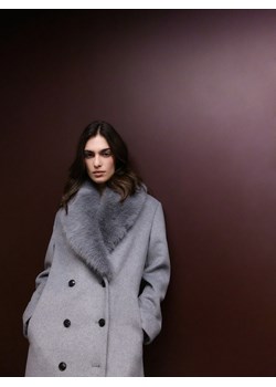 Reserved - Dwurzędowy płaszcz z wełną - szary ze sklepu Reserved w kategorii Płaszcze damskie - zdjęcie 186570353