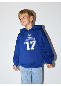 Reserved - Bluza NHL Toronto Maple Leafs - granatowy - id: 988FJ-59X - marki Reserved - 186573742 Reserved - Bluza NHL Toronto Maple Leafs - granatowy ze sklepu Reserved w kategorii Bluzy chłopięce - zdjęcie 186573742