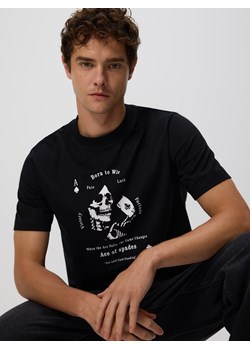 Reserved - T-shirt regular z nadrukiem - czarny - id: 502EX-99X - marki Reserved - 186579284 Reserved - T-shirt regular z nadrukiem - czarny ze sklepu Reserved w kategorii T-shirty męskie - zdjęcie 186579284