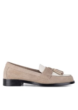 Loafersy Gino Rossi ELISA-E25-26390 Beżowy ze sklepu eobuwie.pl w kategorii Mokasyny damskie - zdjęcie 186581143
