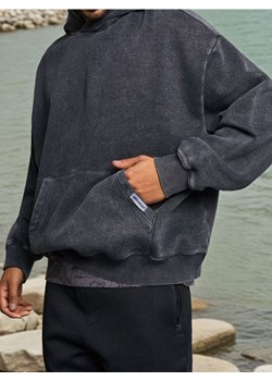 Sinsay - Bluza hoodie z efektem sprania - czarny ze sklepu Sinsay w kategorii Bluzy męskie - zdjęcie 186592342