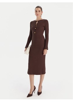 Marciano Guess Sukienka dzianinowa 5BGK55 5891Z Brązowy Regular Fit ze sklepu MODIVO w kategorii Sukienki - zdjęcie 186598740