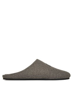 Kapcie Calvin Klein Home Slipper Mule HM0HM01931 Szary ze sklepu eobuwie.pl w kategorii Kapcie męskie - zdjęcie 186600903