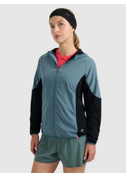 Damska bluza do biegania w terenie 4F 4FWAW25TFSWF584 - zielona ze sklepu Sportstylestory.com w kategorii Bluzy damskie - zdjęcie 186605104