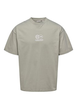 ONLY &amp; SONS Koszulka w kolorze szarym ze sklepu Limango Polska w kategorii T-shirty męskie - zdjęcie 186609183