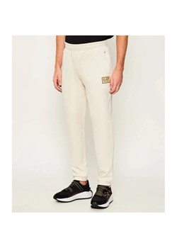 EA7 Spodnie dresowe | Slim Fit ze sklepu Gomez Fashion Store w kategorii Spodnie męskie - zdjęcie 186611502