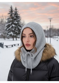 Sinsay - Prążkowana balaclava - szary ze sklepu Sinsay w kategorii Czapki zimowe damskie - zdjęcie 186630952