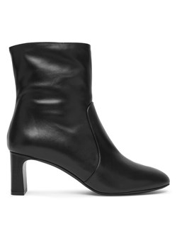 Botki Stuart Weitzman Babette Zip SL542 Czarny ze sklepu eobuwie.pl w kategorii Botki - zdjęcie 186635801