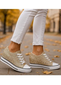 Złote trampki sneakersy na niskim koturnie /i4-3 16612 T094/ ze sklepu Pantofelek24.pl w kategorii Trampki damskie - zdjęcie 186639522