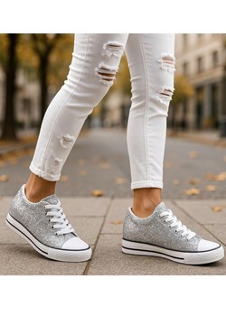 Srebrne trampki sneakersy na niskim koturnie /J4-2 16611 T094/ ze sklepu Pantofelek24.pl w kategorii Trampki damskie - zdjęcie 186640614