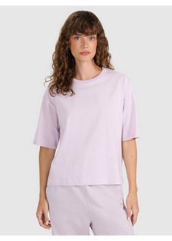 Damski t-shirt oversize 4F 4FWAW25TTSHF2350 - fioletowy ze sklepu Sportstylestory.com w kategorii Bluzki damskie - zdjęcie 186640990