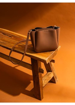 Sinsay - Torebka worek z imitacji skóry - brązowy ze sklepu Sinsay w kategorii Torby Shopper bag - zdjęcie 186665400