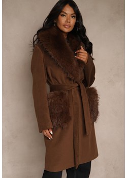 Brązowy Płaszcz z Futrzanym Kołnierzem Kieszeniami i Wiązanym Paskiem Perria - id: JHD-850902-1-448-COFFEE - marki Renee - 186666570 Brązowy Płaszcz z Futrzanym Kołnierzem Kieszeniami i Wiązanym Paskiem Perria ze sklepu renee.pl w kategorii Płaszcze damskie - zdjęcie 186666570