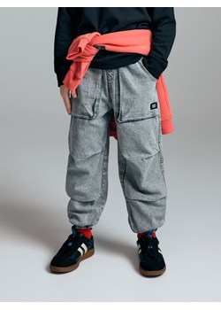 Reserved - Bawełniane spodnie parachute - jasnoszary ze sklepu Reserved w kategorii Spodnie chłopięce - zdjęcie 186669010