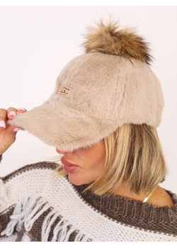 CZAPKA FUTRZANA Z NASZYWKĄ I ODPINANYM POMPONEM- FANGO ze sklepu olika.com.pl w kategorii Czapki z daszkiem damskie - zdjęcie 186669411