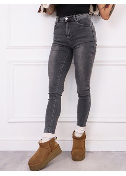 SPODNIE JEANSOWE SKINNY PUSH UP- SZARE ze sklepu olika.com.pl w kategorii Jeansy damskie - zdjęcie 186669434