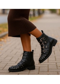 Czarne damskie botki z ćwiekami /D8-2 9805 +h2 S194/ ze sklepu Pantofelek24.pl w kategorii Botki - zdjęcie 186669950