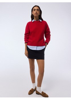 Mohito - Czerwony sweter basic - czerwony ze sklepu Mohito w kategorii Swetry damskie - zdjęcie 186672113