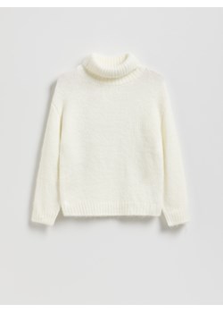 Reserved - Gładki sweter z golfem - złamana biel ze sklepu Reserved w kategorii Swetry dziewczęce - zdjęcie 186673301