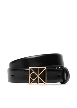 Calvin Klein Pasek Damski Emblem Buckle 25Mm Fixed Smooth LV04F7072G Czarny ze sklepu MODIVO w kategorii Paski damskie - zdjęcie 186680142