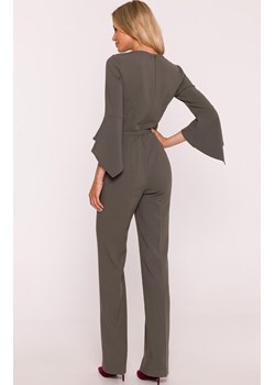 Stylove kombinezon damski z falbaną przy rękawie w kolorze khaki S416, Kolor khaki, Rozmiar L, Stylove ze sklepu Primodo w kategorii Kombinezony damskie - zdjęcie 186686004