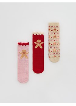 Reserved - Świąteczne skarpety 3-pak - wielobarwny - id: 839GX-MLC - marki Reserved - 186695263 Reserved - Świąteczne skarpety 3-pak - wielobarwny ze sklepu Reserved w kategorii Skarpetki damskie - zdjęcie 186695263