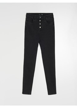 Sinsay - Jeansy skinny high waist - czarny ze sklepu Sinsay w kategorii Jeansy damskie - zdjęcie 186696210