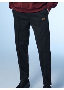 Sinsay - Spodnie tapered fit - granatowy ze sklepu Sinsay w kategorii Spodnie męskie - zdjęcie 186702910