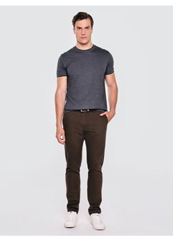 Koszulka męska z logo BIG STAR na piersi czarna Lobber 906 ze sklepu Big Star w kategorii T-shirty męskie - zdjęcie 186707061