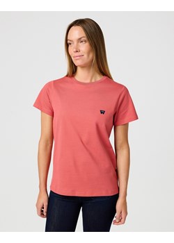 DAMSKA KOSZULKA WRANGLER REGULAR TEE MINERAL RED 112362782 ze sklepu YouNeedit.pl w kategorii Bluzki damskie - zdjęcie 186724714