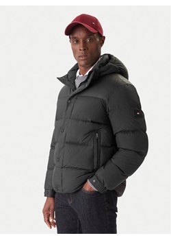 Tommy Hilfiger Kurtka puchowa MW0MW36569 Czarny Regular Fit - id: 0000304093982 - marki Tommy Hilfiger - 186732420 Tommy Hilfiger Kurtka puchowa MW0MW36569 Czarny Regular Fit ze sklepu MODIVO w kategorii Kurtki męskie - zdjęcie 186732420