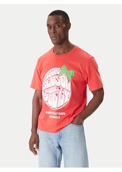 Jack&Jones T-Shirt Holiday Cartoon 12287550 Czerwony Relaxed Fit ze sklepu MODIVO w kategorii T-shirty męskie - zdjęcie 186732421