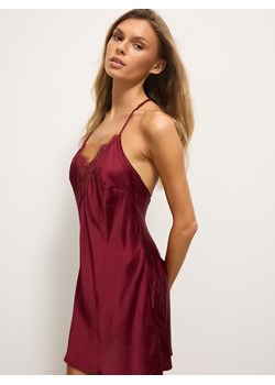 Mohito - Bordowa koszulka do spania z wiskozy - kasztanowy - id: 988GK-83X - marki Mohito - 186734272 Mohito - Bordowa koszulka do spania z wiskozy - kasztanowy ze sklepu Mohito w kategorii Koszule nocne - zdjęcie 186734272